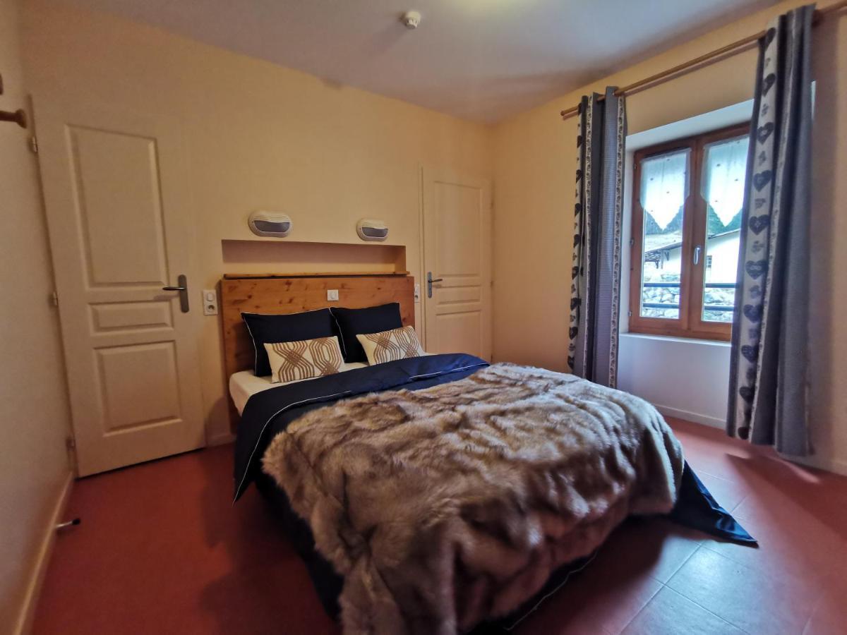 Auberge Du Freney 勒弗勒内-杜瓦桑 外观 照片
